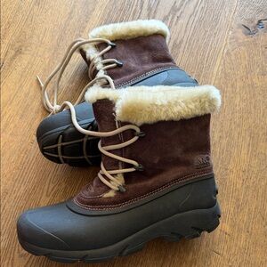 Sorel Tan and Black Fur-Lined Boots women’s 8